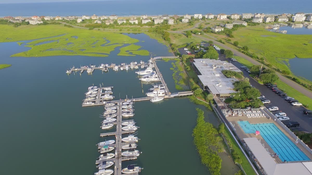Figure Eight Island