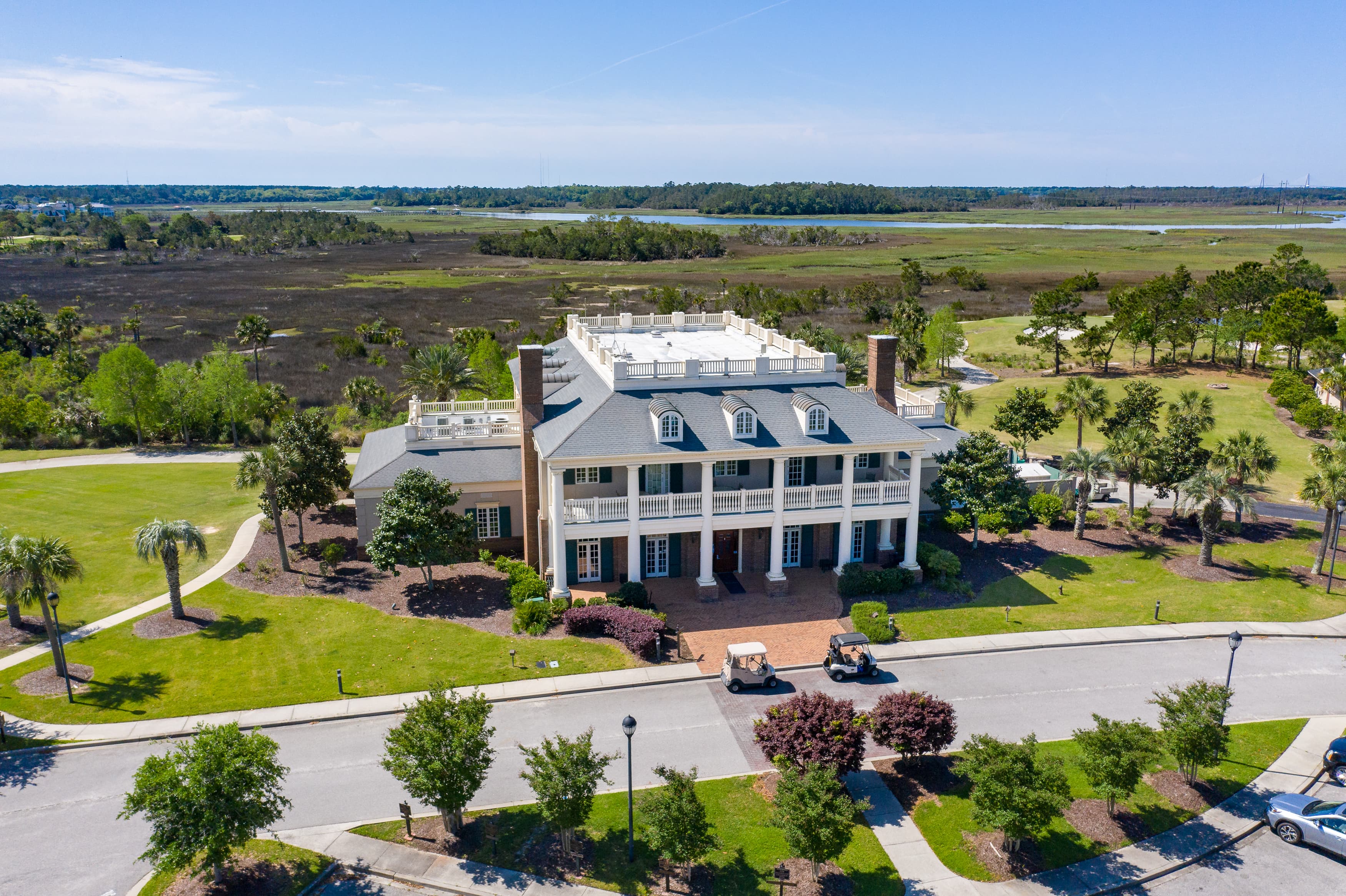 Rivertowne Club clubhouse and golf course in Charleston SC.